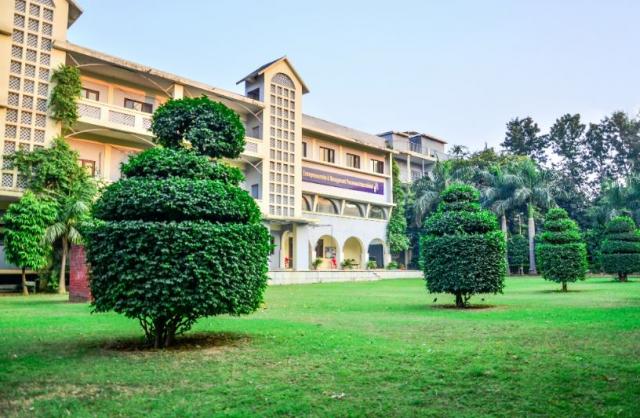 EMPI Business School